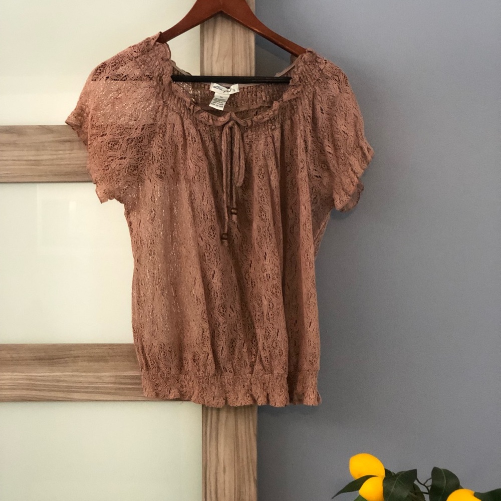 Ultra Pink Lace Size XL